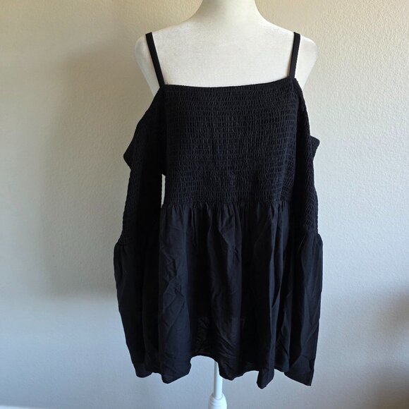 TORRID Black Babydoll Smocked Top Blouse Cold Shoulder Flowy Plus Size 1 - 1X - Picture 1 of 9